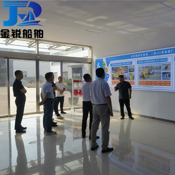 河南水投公司領(lǐng)導(dǎo)考察絞吸式挖泥船事宜